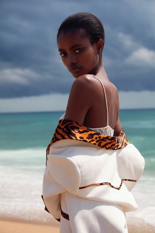 worldsmoda: Elizabeth Ayodele for HARPER’S BAZAAR KAZAKHSTAN, June 2018. By Vladimir Marti  Style: Daniel Gonzalez Elizondo Hair & Makeup: David Lopez 