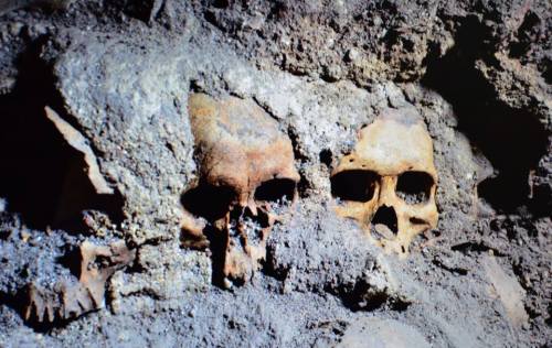 quienesesachica: I don’t know it you’ve heard but a group of archeologists found the Hue