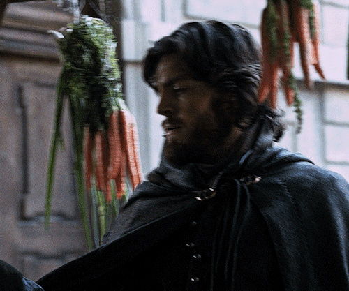 TOM BURKEas AthosThe Musketeers #02.02 (2014 - 2016)
