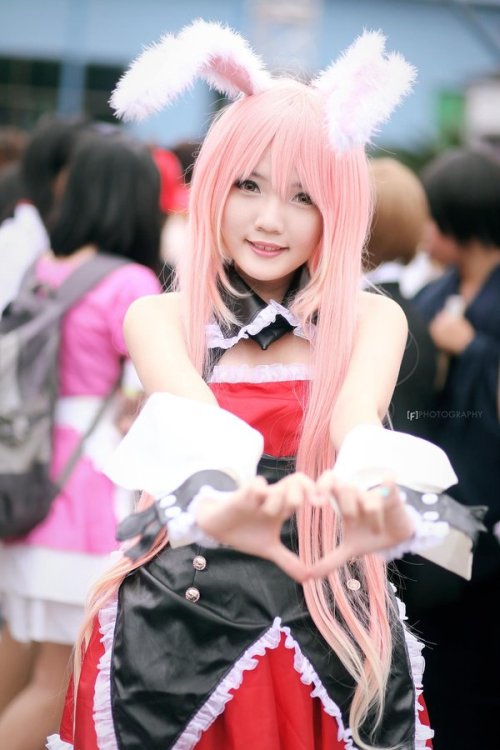 cosplay-photography:  Shoot your heart by *nyaomeimei