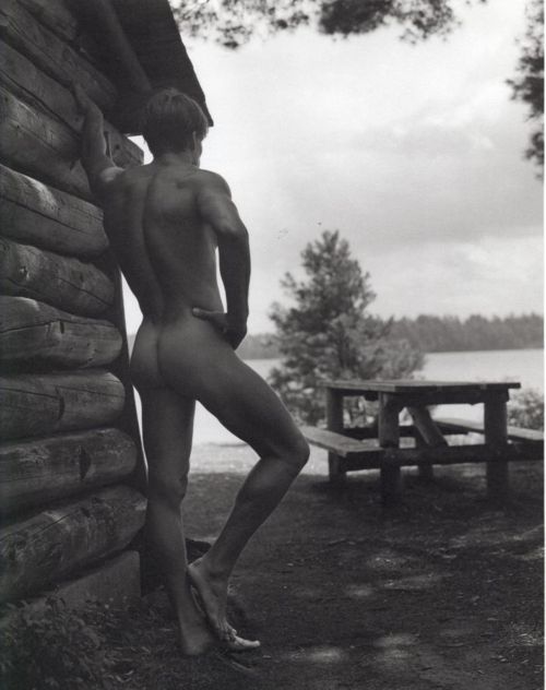 beautifulsexymens:  beautiful sexy men… over 20,000 followers thank you… 80,000