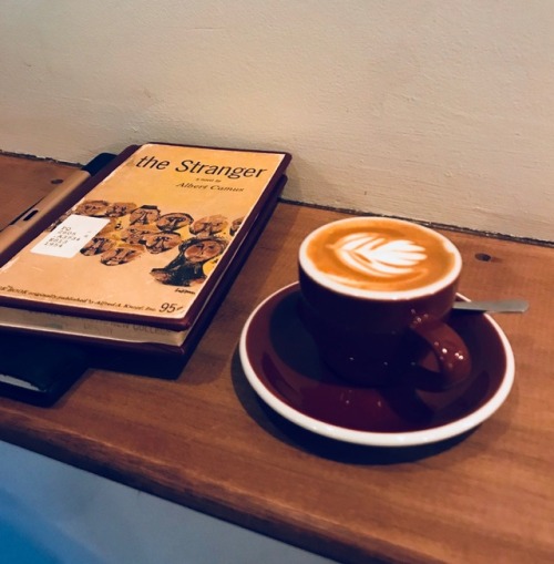 meliglossos:Coffee with my siblings over break!