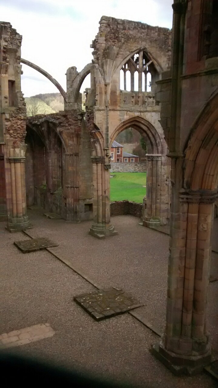ophelianarcissa:  gofuckyourselfwithyouratombomb:  Melrose Abbey, Scotland   I want