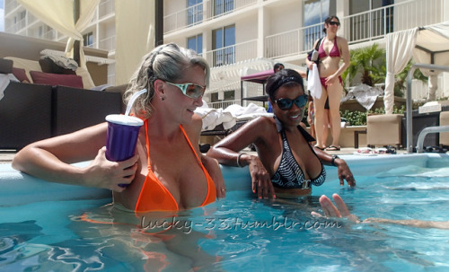 Porn photo June 2017Harrah’s PoolHanging out with