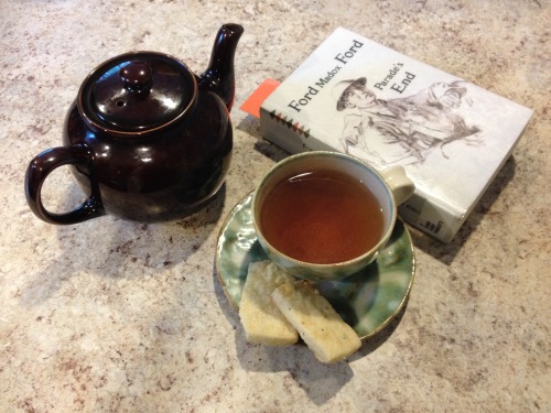 @bibliophilicwitch‘s Sunday Tomes and Tea: Parade’s End and Earl Grey (with homemade shortbread.)