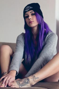 cutesuicidegirls:  Plum Suicide