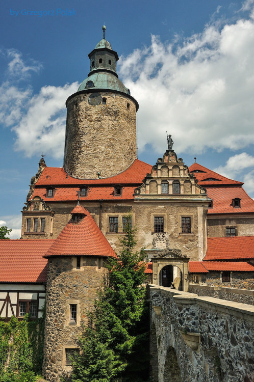 allthingseurope: Czocha Castle, Poland (by Grzegorz Polak)