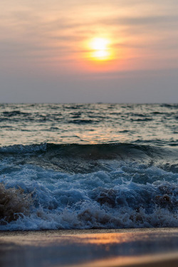 atraversso:  Kovalam Beach  by Atul Prakash