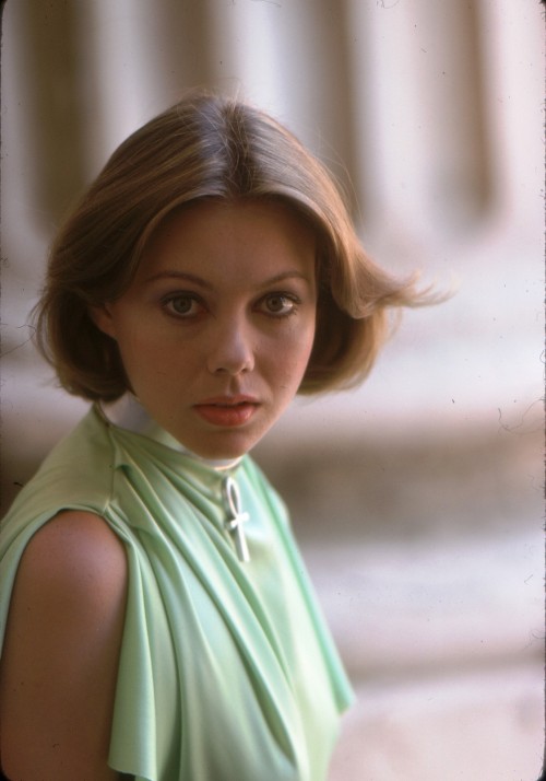 dustyvideobox:  More Jenny Agutter in Logan’s Run (1976) http://dustyvideobox.blogspot.co.uk/2014/08/mid-life-crisis-logans-run-1976.html 