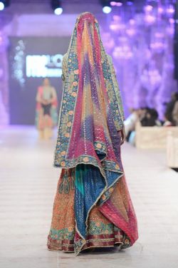 Shaadifashion:  Wardha Saleem   