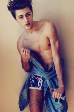 strangeforeignbeauty:  Przemek Dunayev by Whookash [ fave models | 1000  notes | facebook | twitter | google  ]