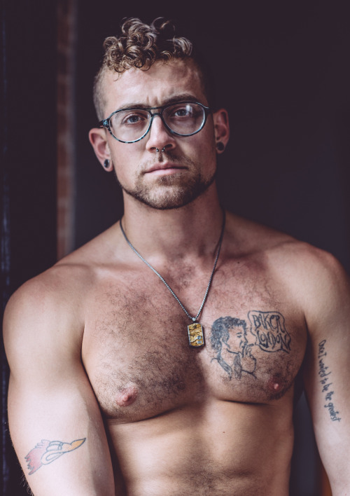 jeremylucido:  Meet Jase Grimm, the next coverboy of Starrfucker Magazine Issue 13. This Iowa born corn fed boy is a French trained chef now residing in Los Angeles. He is comfortable in his own skin and will happily strip down and whip up something good
