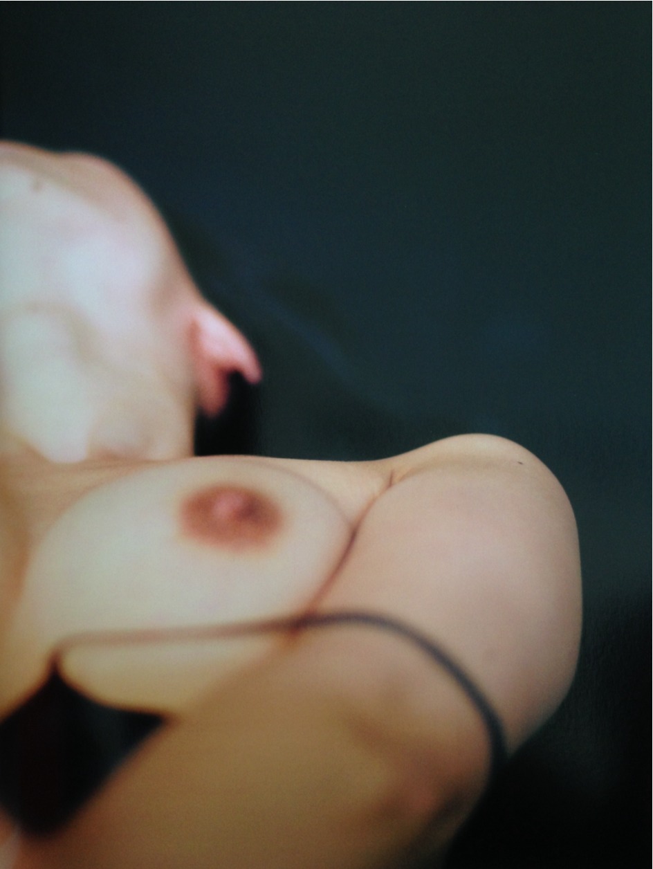 narciste850:Nude by Kishin (colour) - Shinoyama Kishin