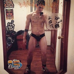 Chokonito:  Stud #Gayinked #Aesthetic #Gayabs #Gaybro #Stud #Swag #Legs #Hotgays