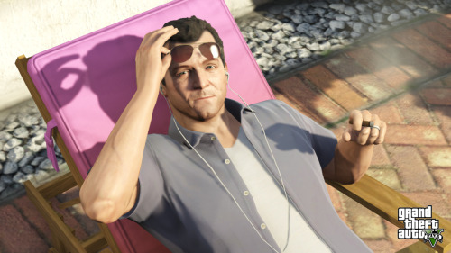 gamefreaksnz:  Grand Theft Auto V: 12 new screens unveiledRockstar has delivered a bunch of new GTA V screenshots showing off key gameplay features including car, plane and helicopter chases.