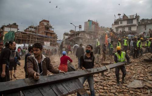 micdotcom:  20 devastating photos show the aftermath of the 7.9-magnitude earthquake that just hit Nepal At least 876 people are feared dead after a massive 7.9- magnitude earthquake shook Nepal on Saturday. The BBC reports that the quake struck the