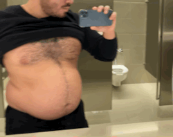 ceejofmalta:bulkingbrooo:What tf happened? BulKing is creating photos | PatreonDaaamn