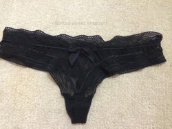 dolli-panties:  Black lace😻