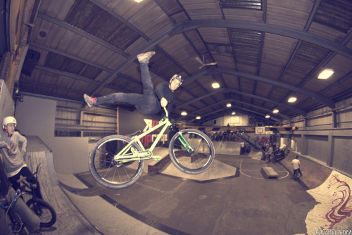 zingsan: Sam Pilgrim by aji621 on Flickr.
