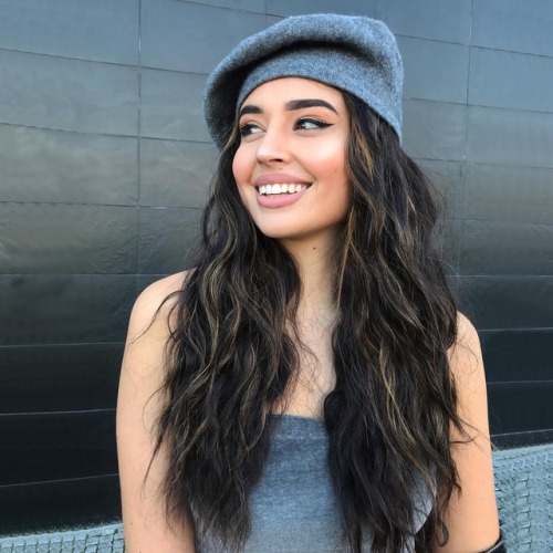 hunqrey:    @irisloveunicorns     other blog (vogueistic) | uploads blog (hunqreyish) | icons blog   