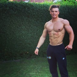 lumbrjax:  Posted by @valentinofelix on Instagram http://ift.tt/1CF8vSc “Nature Gainz!!! Set myself the goal to compete at @wbff_official in australia in october! What do you think guys? If you are interested in training with me and @ryanjterry and