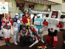 ask-dr-knockout:  kaminest:  At NYCC 2013!  I really didn’t expect to see any transformer cosplays but here we are!!! I was walking around in Tailgate costume and two girl found me. One said she had swerve costume in coat check and I waited for her.