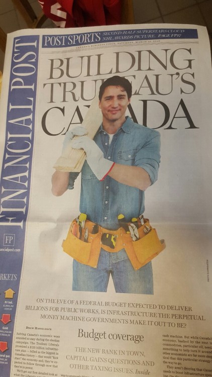 thejusticethatissocial:royalprat:Trudeau is like the only guy I’ve seen that does photoshoots 