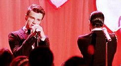 potter-weasley:glee character meme ≫ three duets: [3/3] just can’t get enough