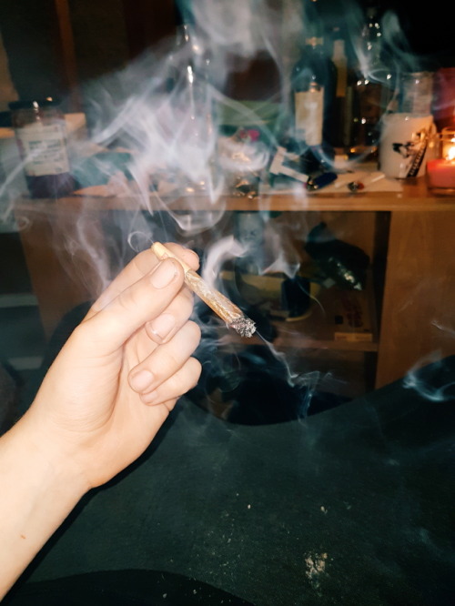 kushcaptaiin:J’s (Forever ending up ashing adult photos