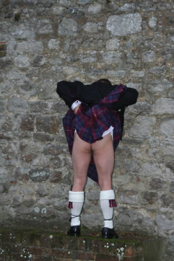 Flashing men in kilts