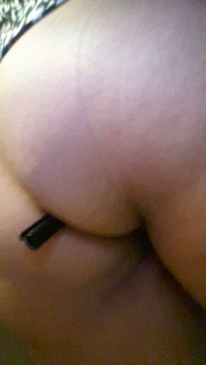 a-teasing-slut:  So…forgot to bring the toys to work. Feels so horny..and grabs the nearest to my hand and heads to the loo. Lube it up with my cunt juice and fuck myself in the ass with it after. Unf fuck. I love being dominated.  Like and reblog