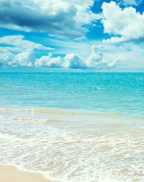 suckerfor-theirgossip:  Beach auf We Heart It - http://weheartit.com/entry/120556920