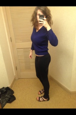 changingroomselfshots:  Changing room strip!