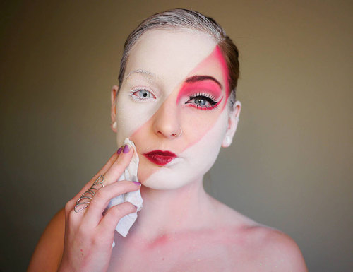 doooweeeooooh: coolstoryfuckface: Elsa Pageler   Amateur Make-Up Artist Turns Herself Into Your