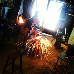 dirtysmith:  The money shot. #blacksmith #forge  (at dragonforgeltd.com)