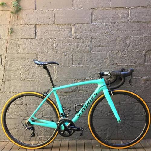 youcantbuyland:  Love the colour of the frame.  #Repost @fergus_sully ・・・ Tasty #newbikeday #sworks 