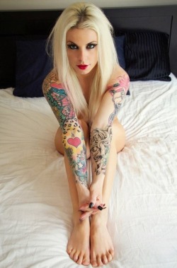 nothing-beats-tatooed-babes:  More here Nothing