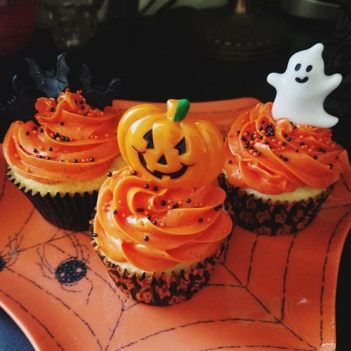 trick-oh-treat: I bake sometimes 