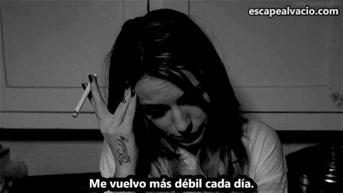 psychosuicidal18:  Y nadie se da cuenta… Solo disfrutan haciendome así. 