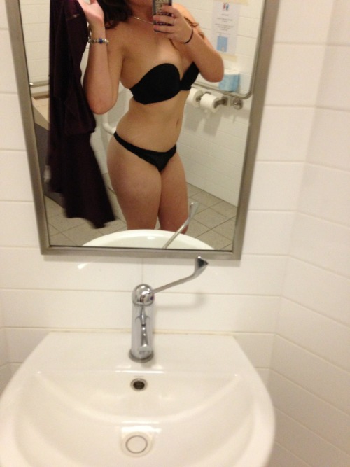 mylittleblackandwhitelies:  Who needs clothes at work? They are so restricting, ugh!