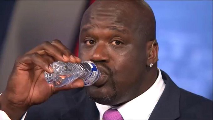 thatpettyblackgirl:    “I suck at replying&quot; No you’re just emotionally
