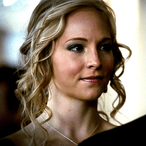 Klaus and Caroline in “Dangerous Liaisons” 