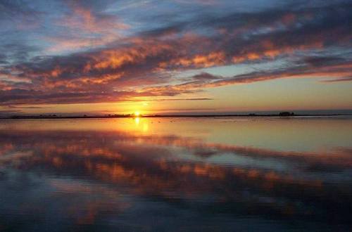 Mouth of the MurrayThe Coorong is a system of saline lagoons that stretches for 130 kilometres along