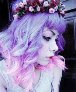 dyed-hair-dont-care:  xxx—x:  hi beautiful