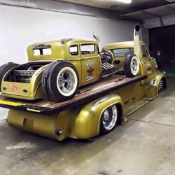 Pin Ups, Rat Rods and Hot Rodz