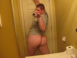 blakyogi:  k4n7gaycubs:  Nice ass!!  Hell yeah 
