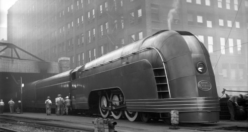 New York Central Mercury Chicago July 7, 1936 Designed by Henry Dreyfuss