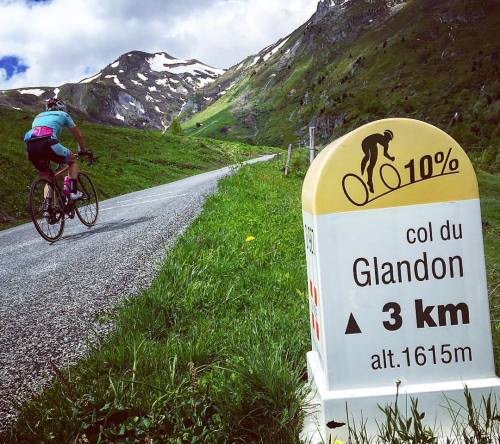 pezcyclingnews:  Epic day climbing the Col du Glandon and Croix de Fer (22km & 2067m). My first 