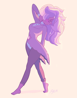 Passionpeachy:  I Drew A Rainbow Quartz With Suit Pearl Just Because I Could…From