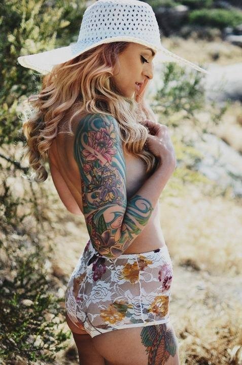 itsall1nk:  More Hot Tattoo Girls athttp://itsall1nk.tumblr.com